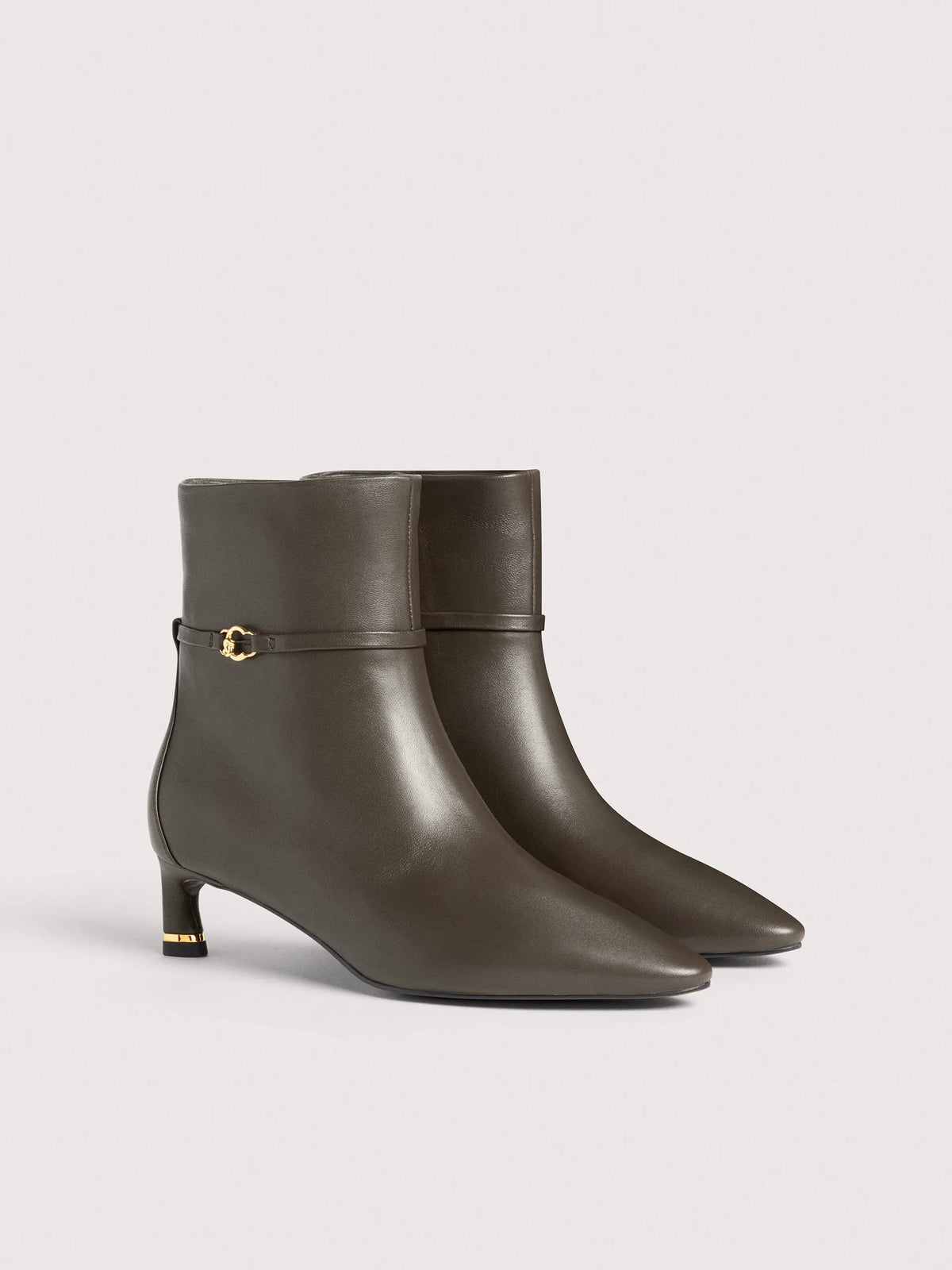 Coccinelle C-Look brown